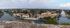 Aigues Mortes canals