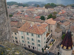 Uzes